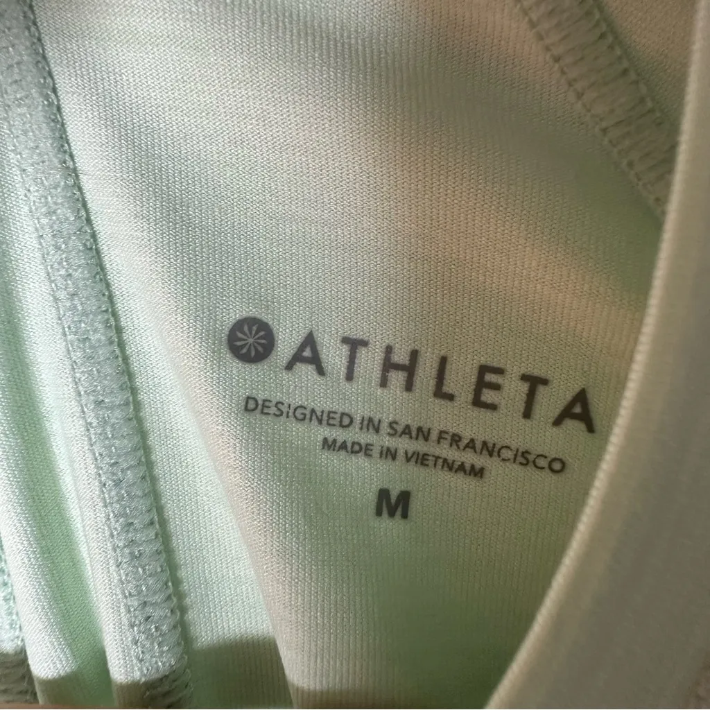 Athleta Pacifica UPF 50+ Long Sleeve Top in Mint Sorbet Size Medium - Image 7