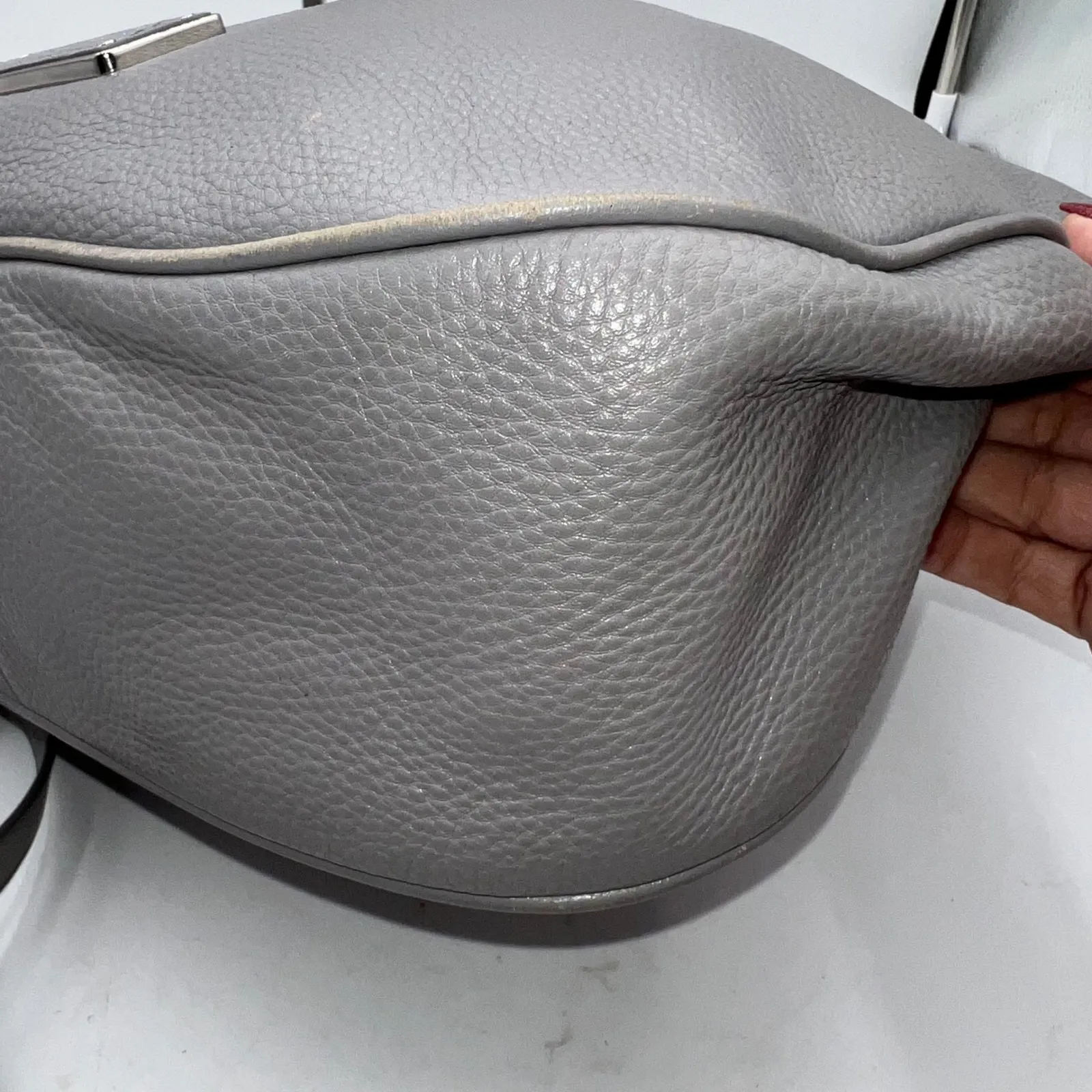 Marc by Marc Jacobs Gray Leather Shoulder Bag Crossbody Hobo Designer Purse - Image 6