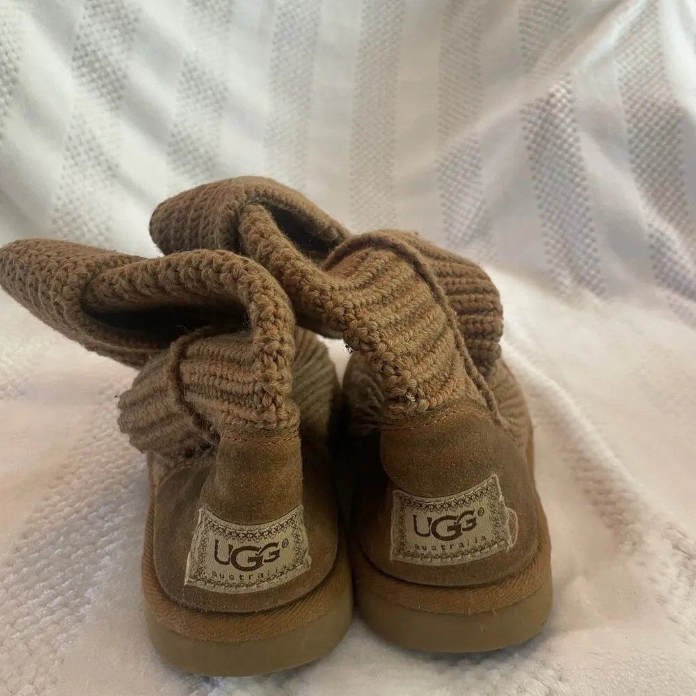 UGG  knit tall boots size 6 - Image 4