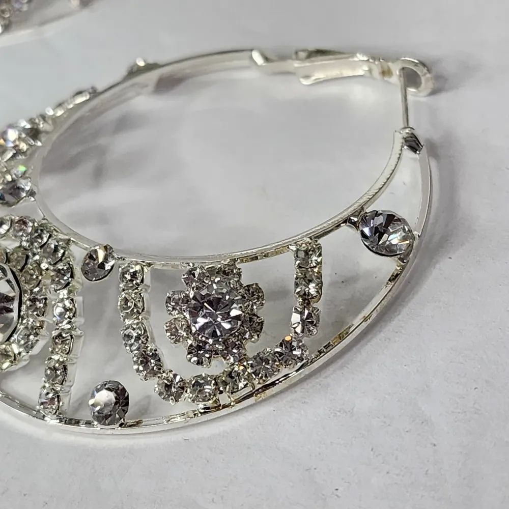 Silver Glam Hoop Earring with Zirconia Crystal Design - Image 5