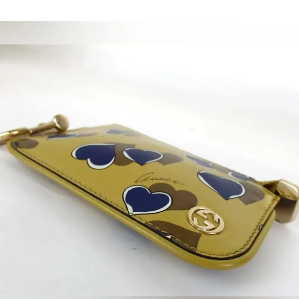 Gucci  Yellow and Blue Heart Pattern Key Pouch - Image 8