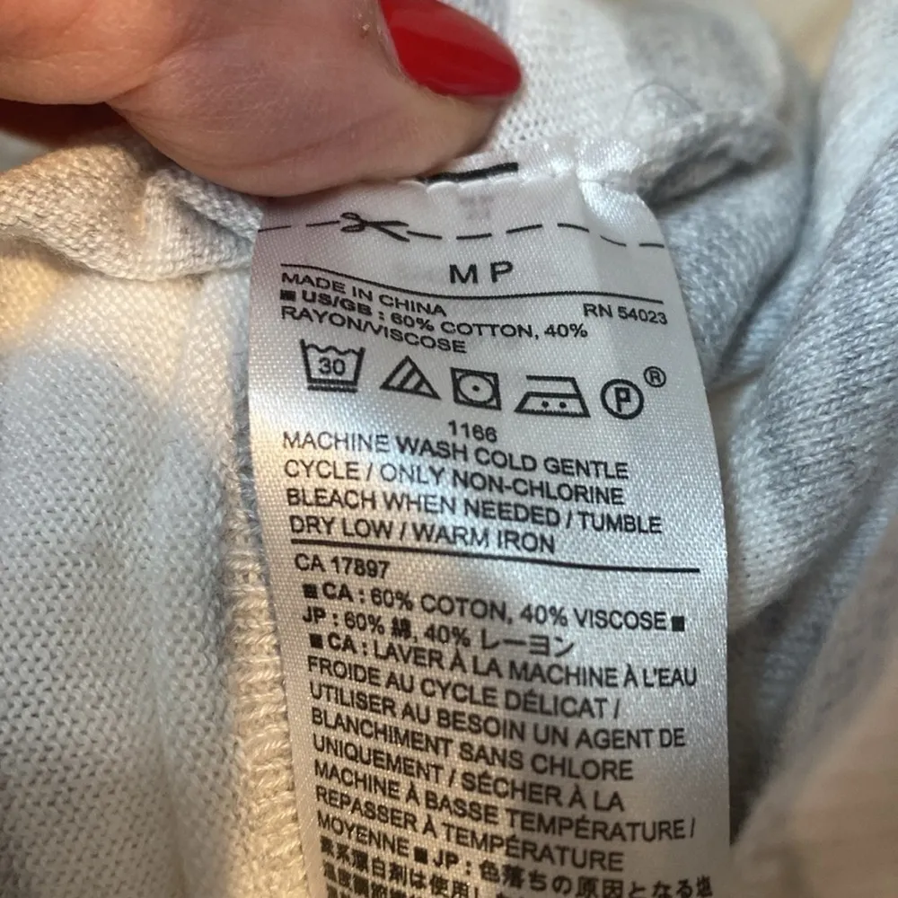 Banana Republic cottton blend stripped crew neck sweater Grey/White. Size MP. - Image 4