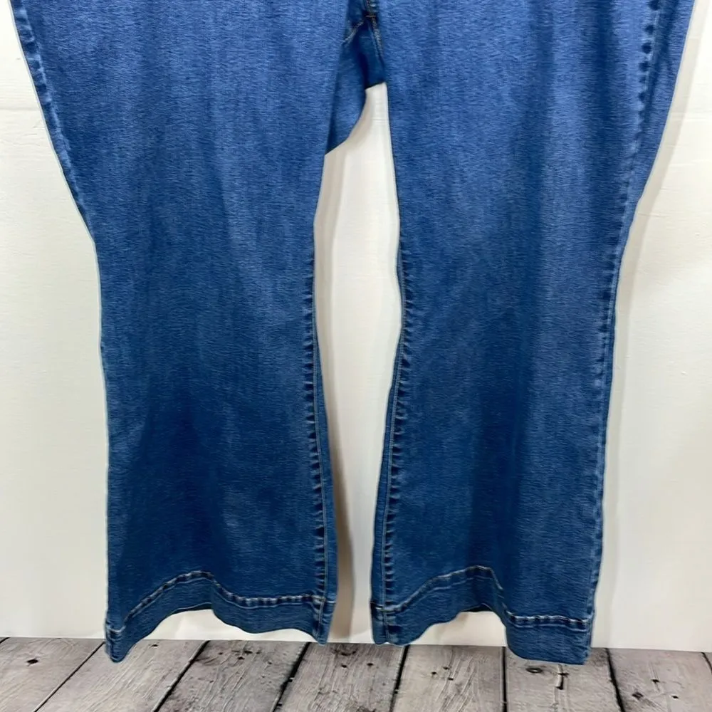 Lane Bryant Flex Magic Waistband Signature Fit Mid-Rise Flare Leg 24S plus size - Image 3