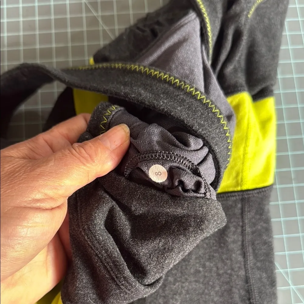 Lululemon Charcoal and Neon Yellow Tank Top - Image 4
