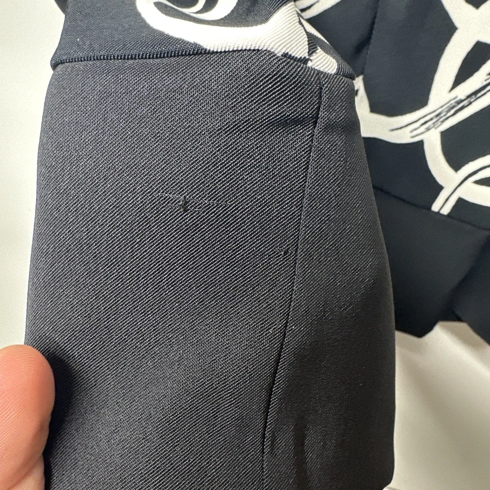 AGB Women’s Dress Size 6 Black White Sleeveless Sheath Geometric Circle Print - Image 5