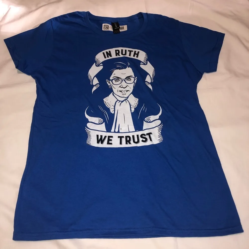 RBG In Ruth We Trust Blue Ladies Shirt SZ M - Image 3