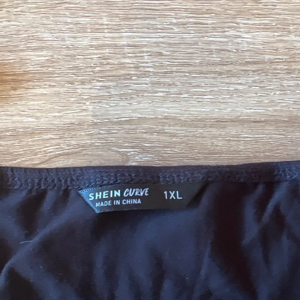 Black Ruffled 1x Strappy Crop Top With Adjustable Tie Front - Image 6