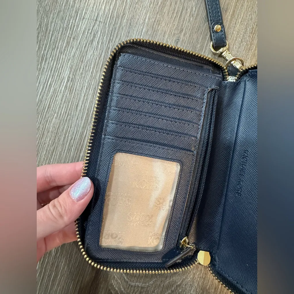 Michael Kors Monogram Wallet Wrislet - Image 8