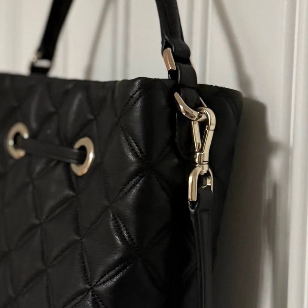 Kate spade Natalia small quilted black leather bucket bag crossbody - Image 3