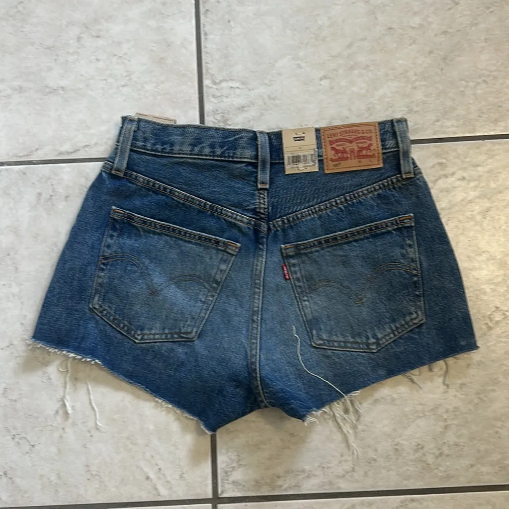 Levi's NWT Levi’s Women’s 501 Shorts‎ - Image 5