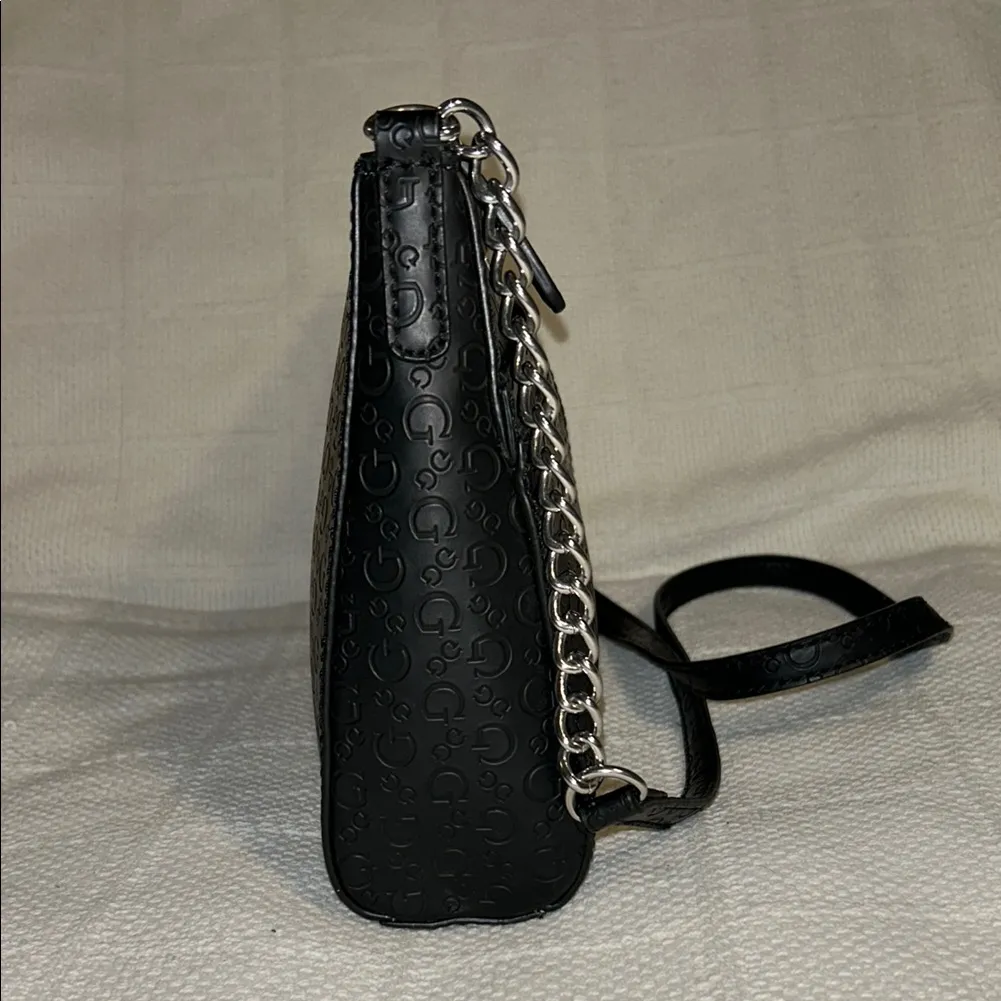 Guess Black Textured Shoulder Bag with Chain Strap - Image 5
