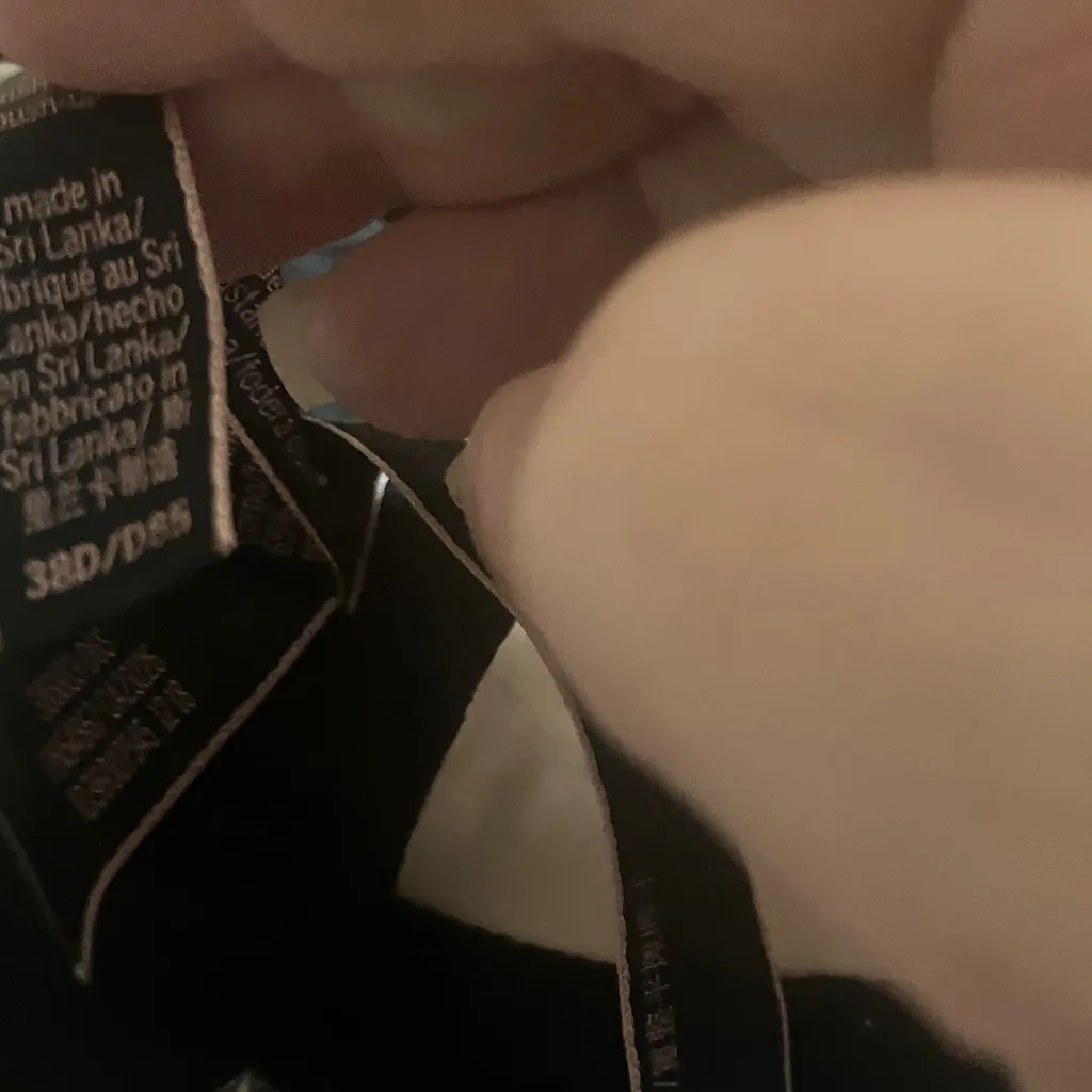 FINAL MARKDOWN Victoria's Secret Sleek Black padded underwire Bra 38d - Image 6