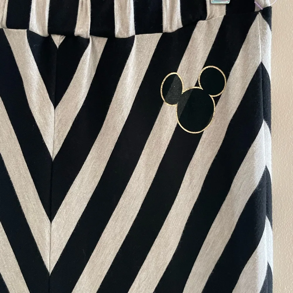Disney Parks Chevron Pattern Long Skirt Size XS A4 - Image 2