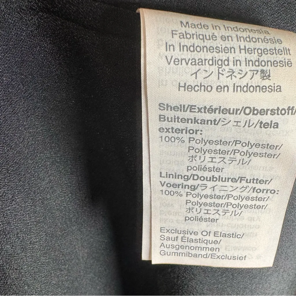 J.Crew long sleeve black white and mocha print smocked mock neck top size small - Image 8