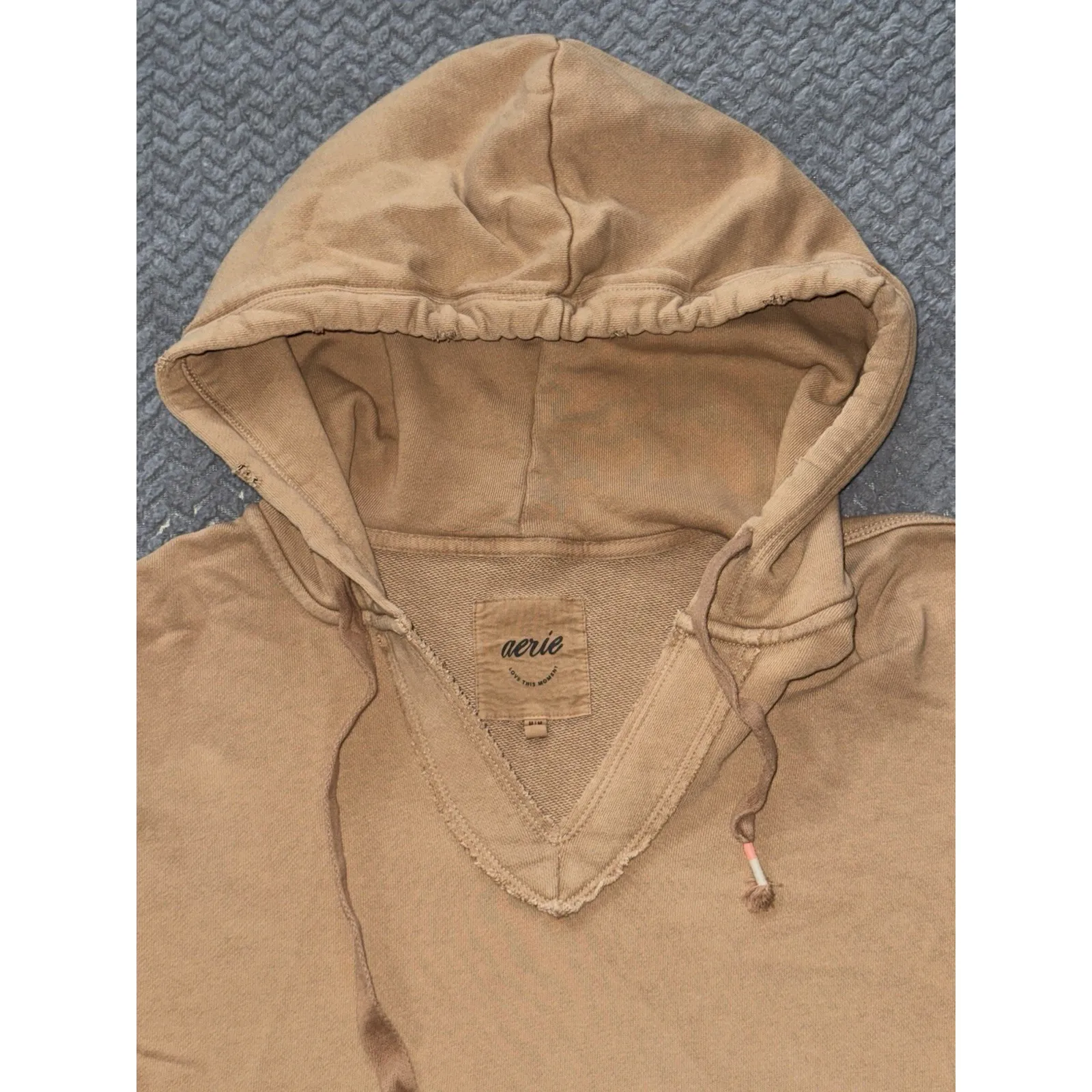 Aerie Wonder V Neck Distressed Oversized Hoodie Sweatshirt Women's  Size M - Image 3