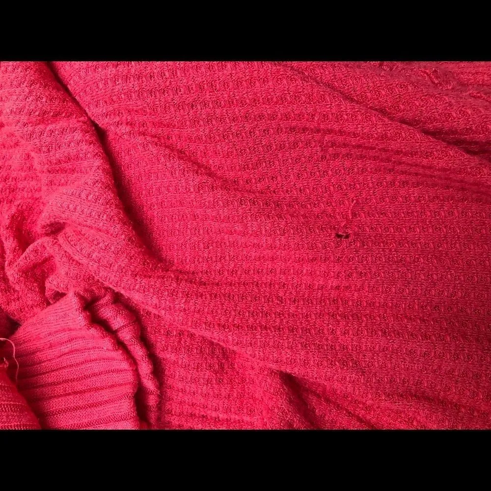 Free‎ People Distressed High Low Thermal Shirt - Image 4