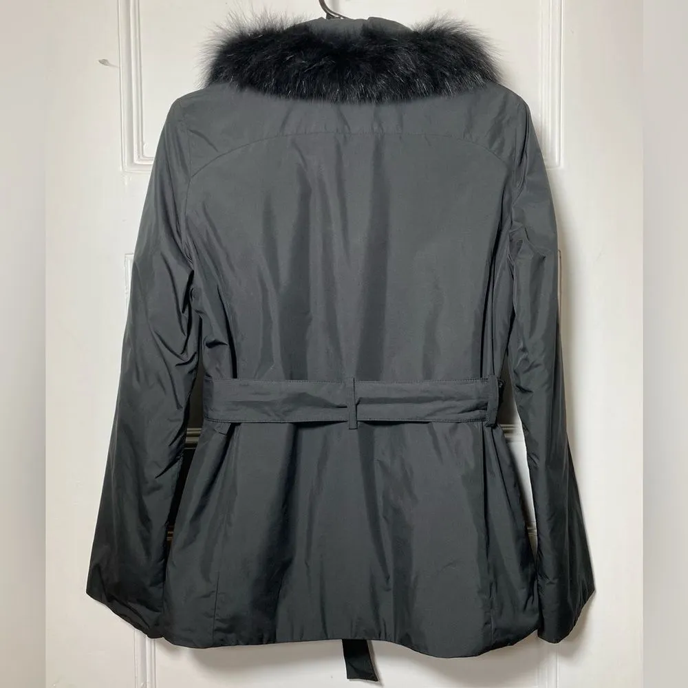 Pendleton | Lightweight Belted Puffer Jacket with Fox Fur Trim - Image 11