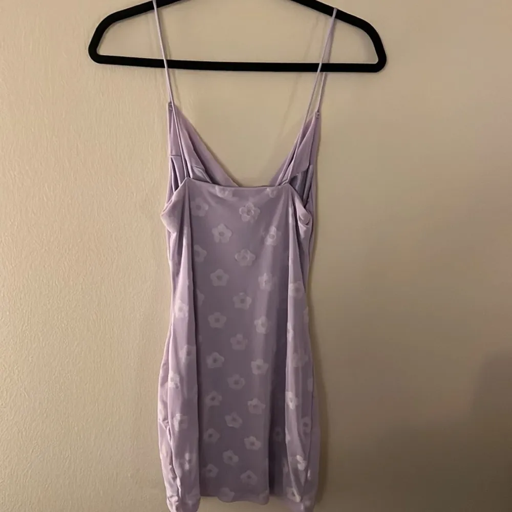 Motel Lilac Daisy Becky Mini Dress Size M - Image 7