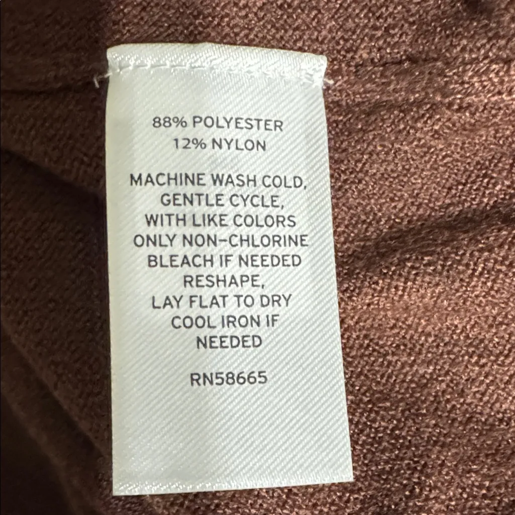 Classic V-Neck Sweater in Rich Brown - Image 4