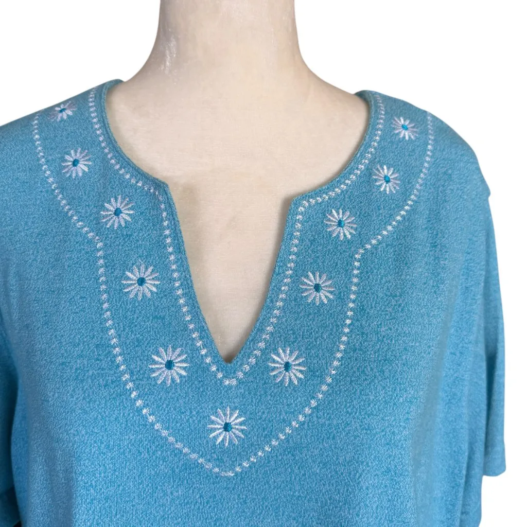 Cathy Daniels light blue short sleeve keyhole neck pullover top - Image 5