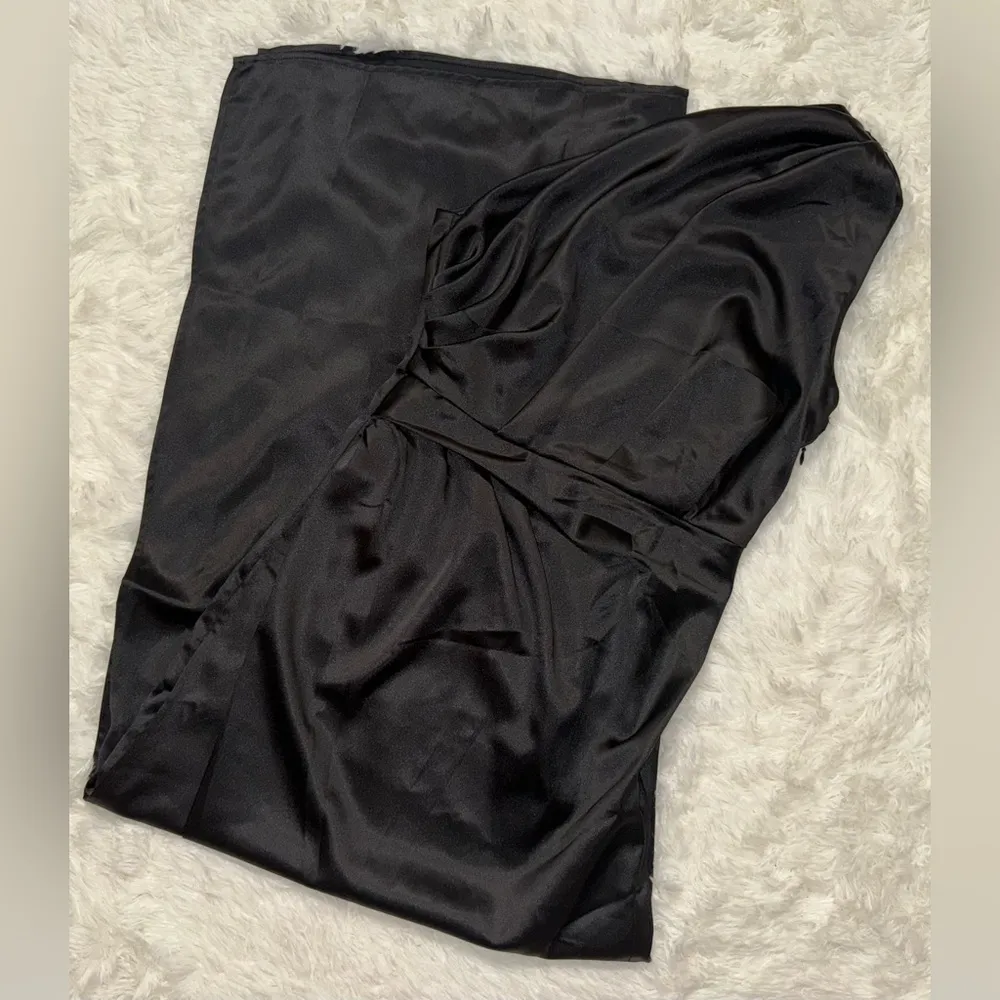 PETAL & PUP  NADIA One-Shoulder Satin Maxi Dress Black 8 NWOT - Image 8