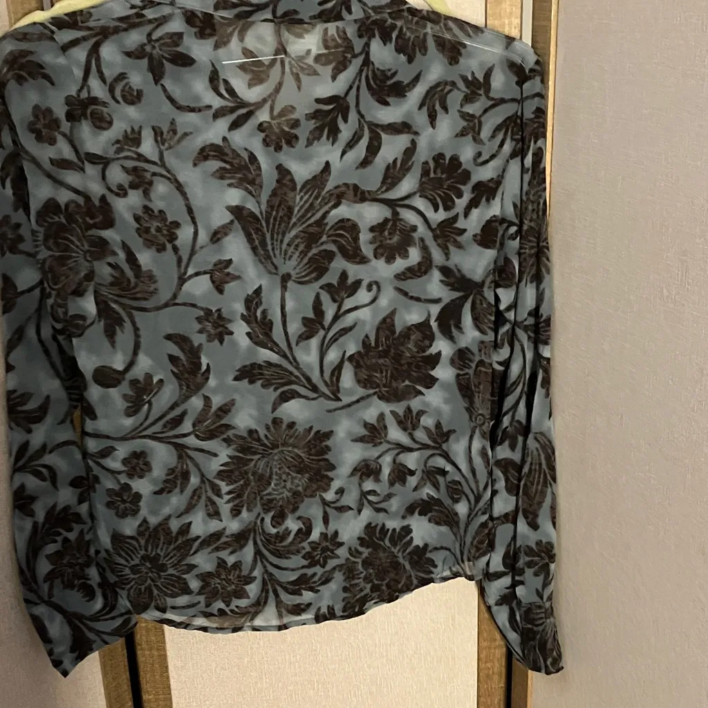 FINAL MARKDOWN Nikibiki Elegant sheer top large - Image 10