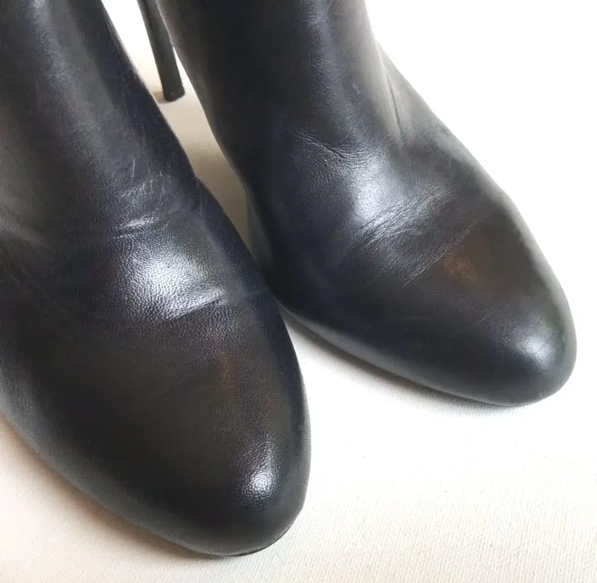 Leather Heels  - Image 7