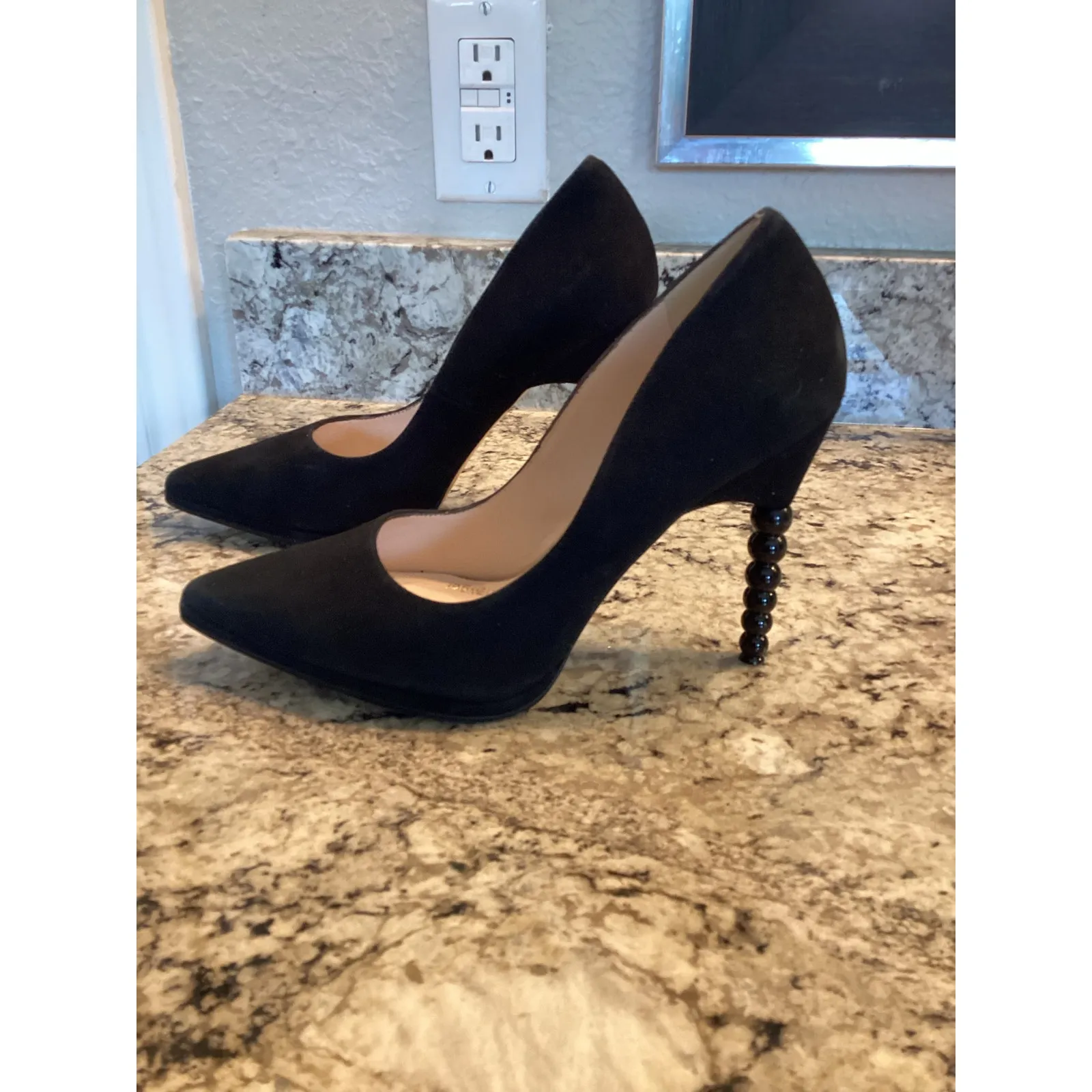 Lodi newgel Black sculpted Ball Sphere heel suede pumps size 37 - Image 9