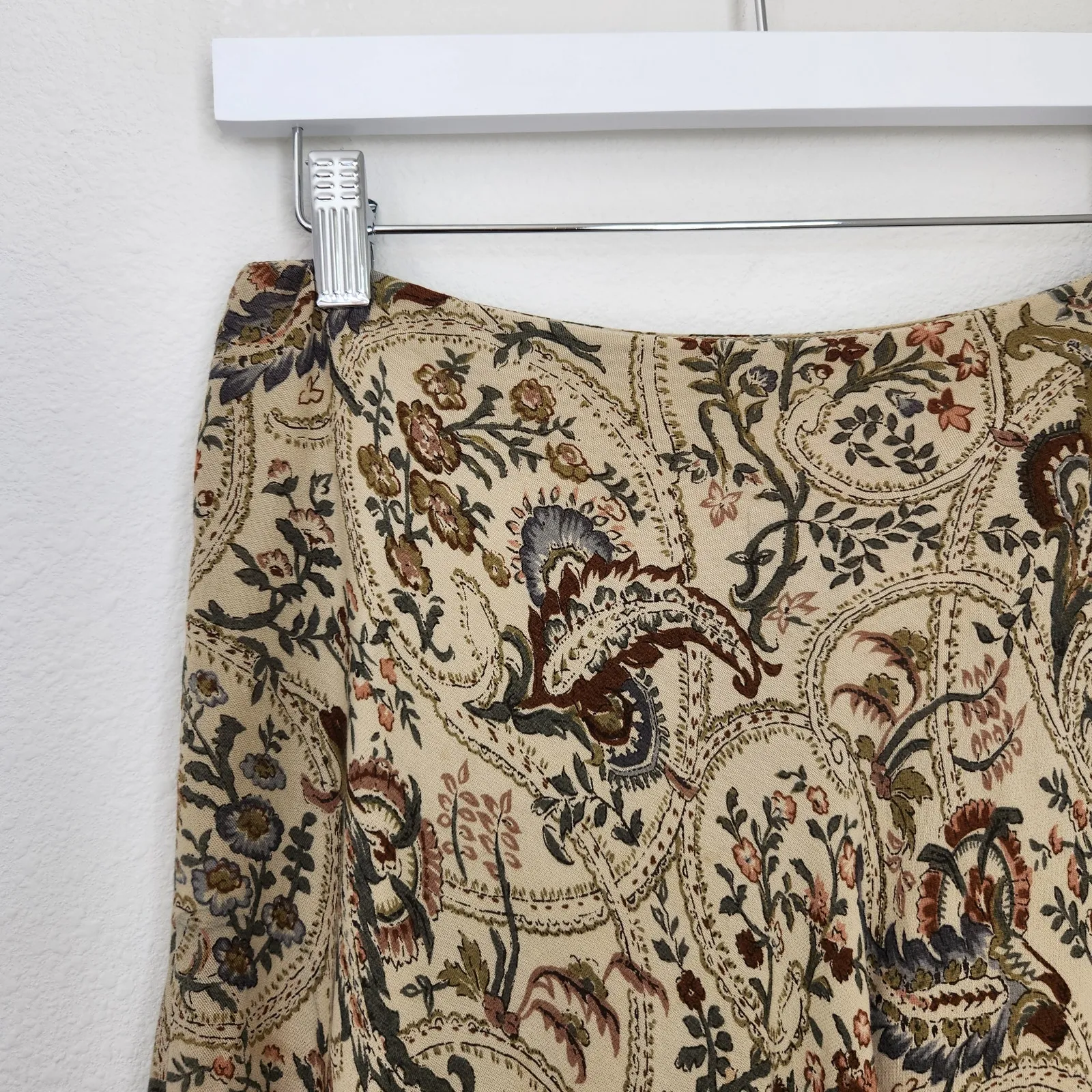 Vintage Banana Republic Beige Floral Tapestry Circle Skirt Mini 90s Boho M - Image 2