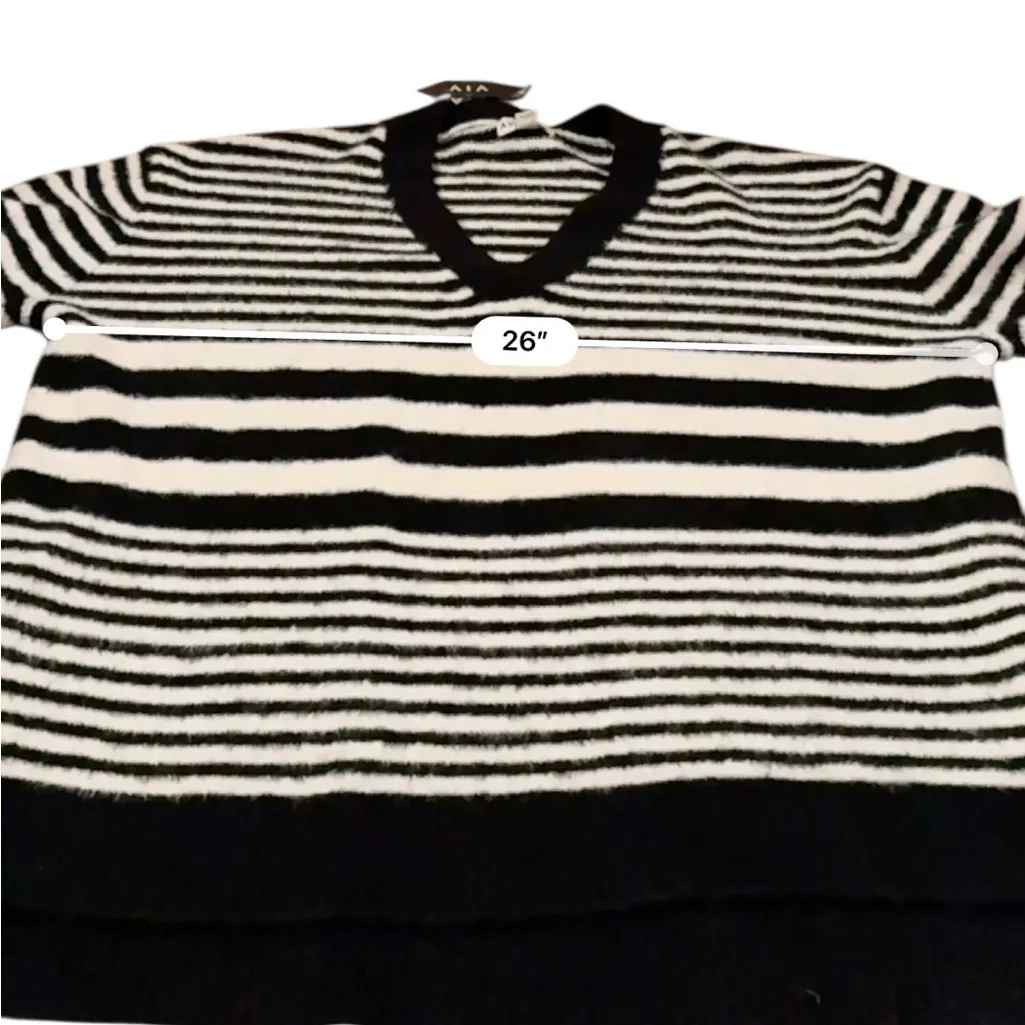 Ava & Viv Black & White Striped Soft Fuzzy Long Sleeve V Neck Sweater‎ Sz 1X NEW - Image 9