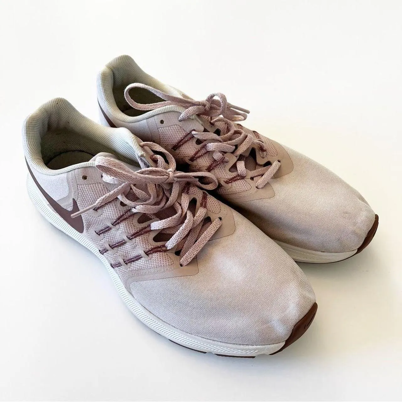 Nike  Pink Run Swift Shoes - Image 2