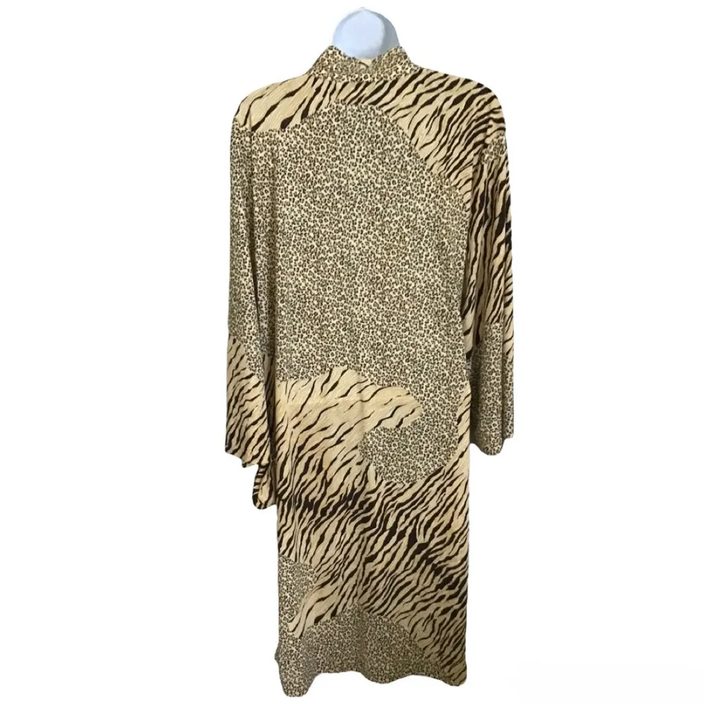 Natori Animal Kimono Wrap Size L - Image 2