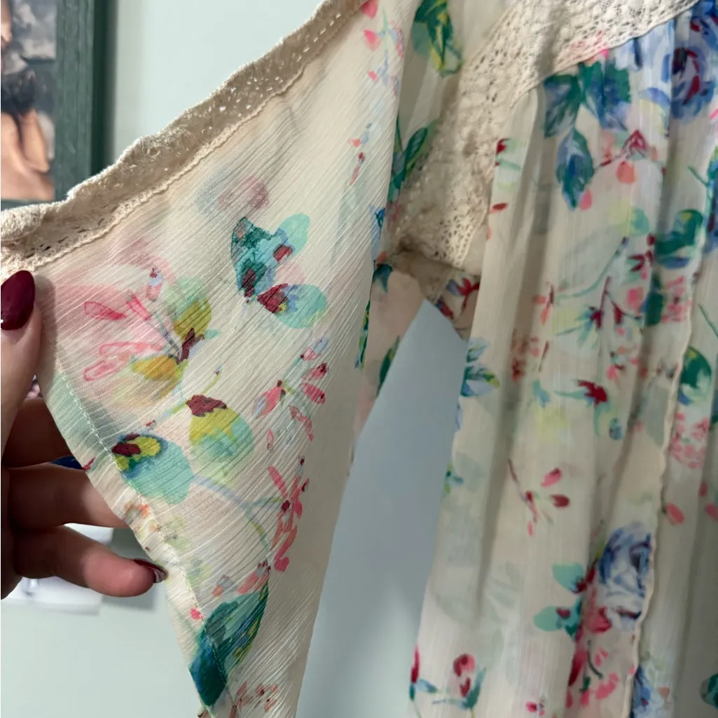 Express Floral Kimono Cardigan with crochet/lace accents - Image 4