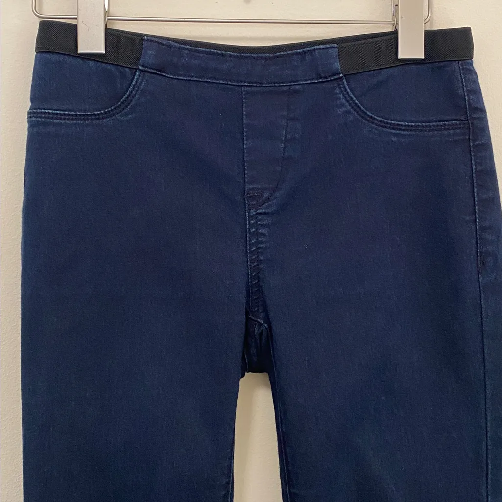 Blank NYC Pull-on Stretch Flare jeans size 25 - Image 2