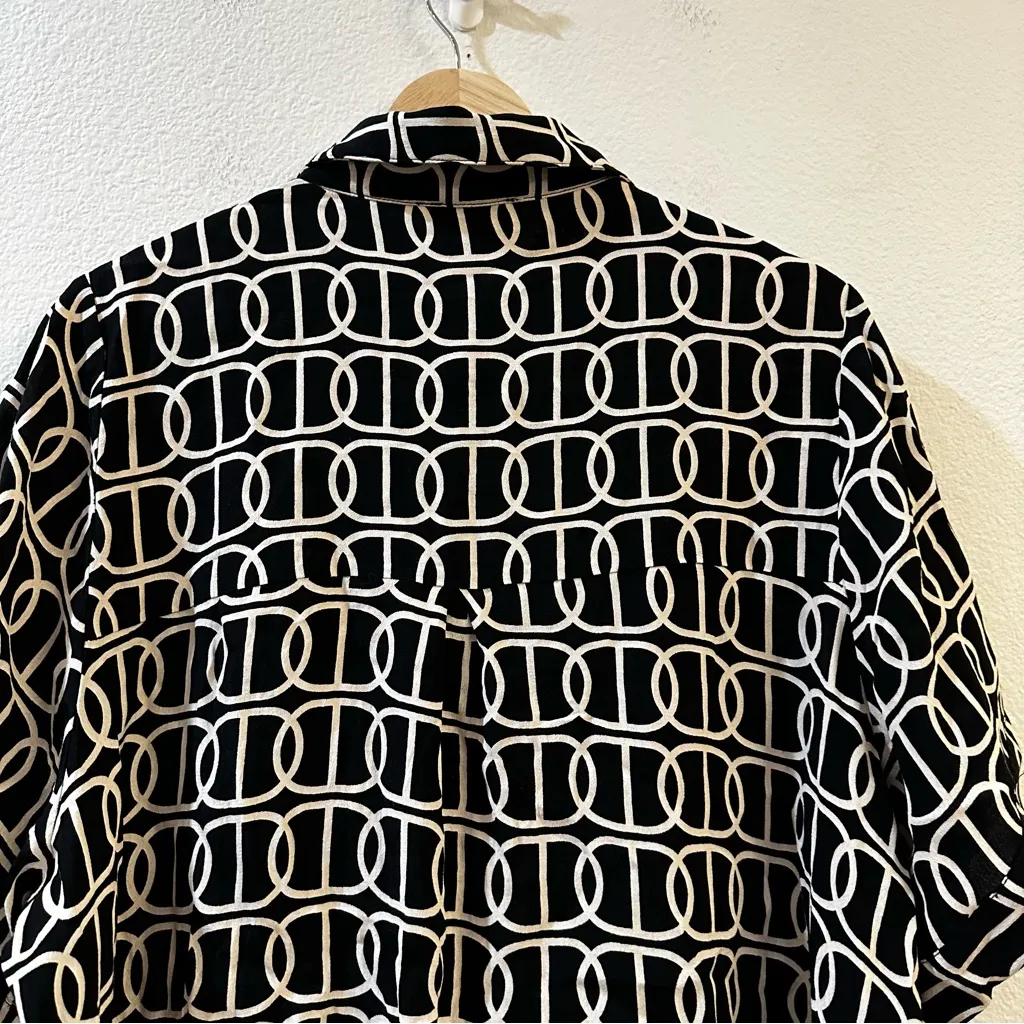 Dissh Izzie Chain Vacation Shirt Collared Button Down Size 2 Black - Image 7