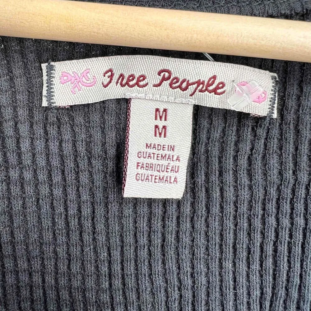 Free People  Black Waffle Knit Thermal Oversized V Neck Top Womens Medium New - Image 4