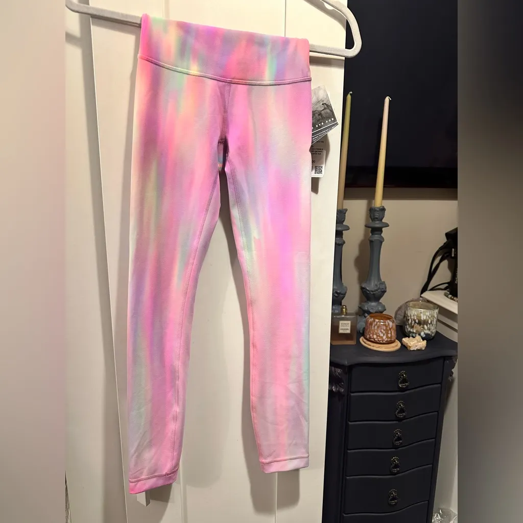 VERY RARE NWT Lululemon Wunder Train High-Rise Tight 25"
Psychedelic Wash Multi - Image 9