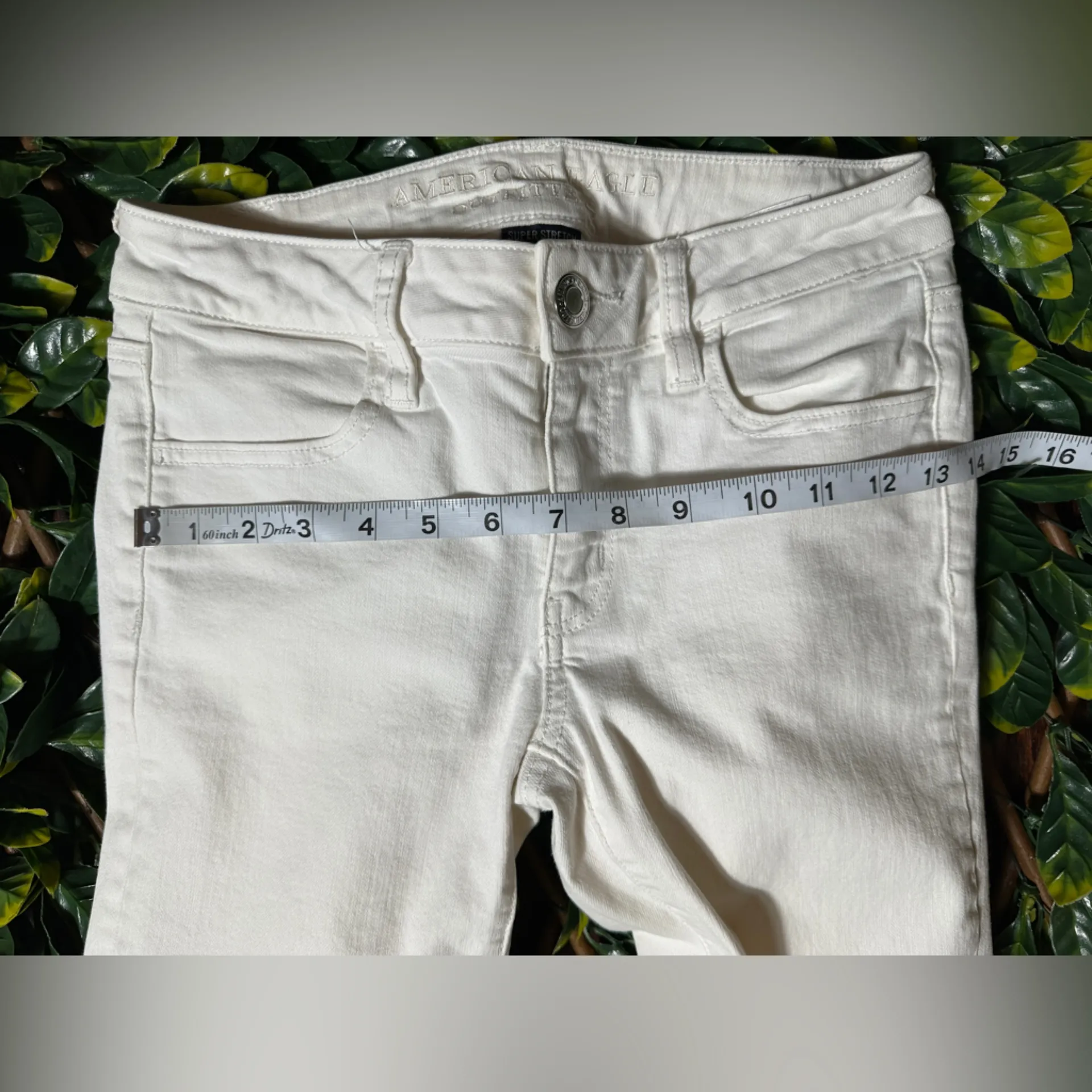 American Eagle Jegging Crop White Jeans Size 4 - Image 6