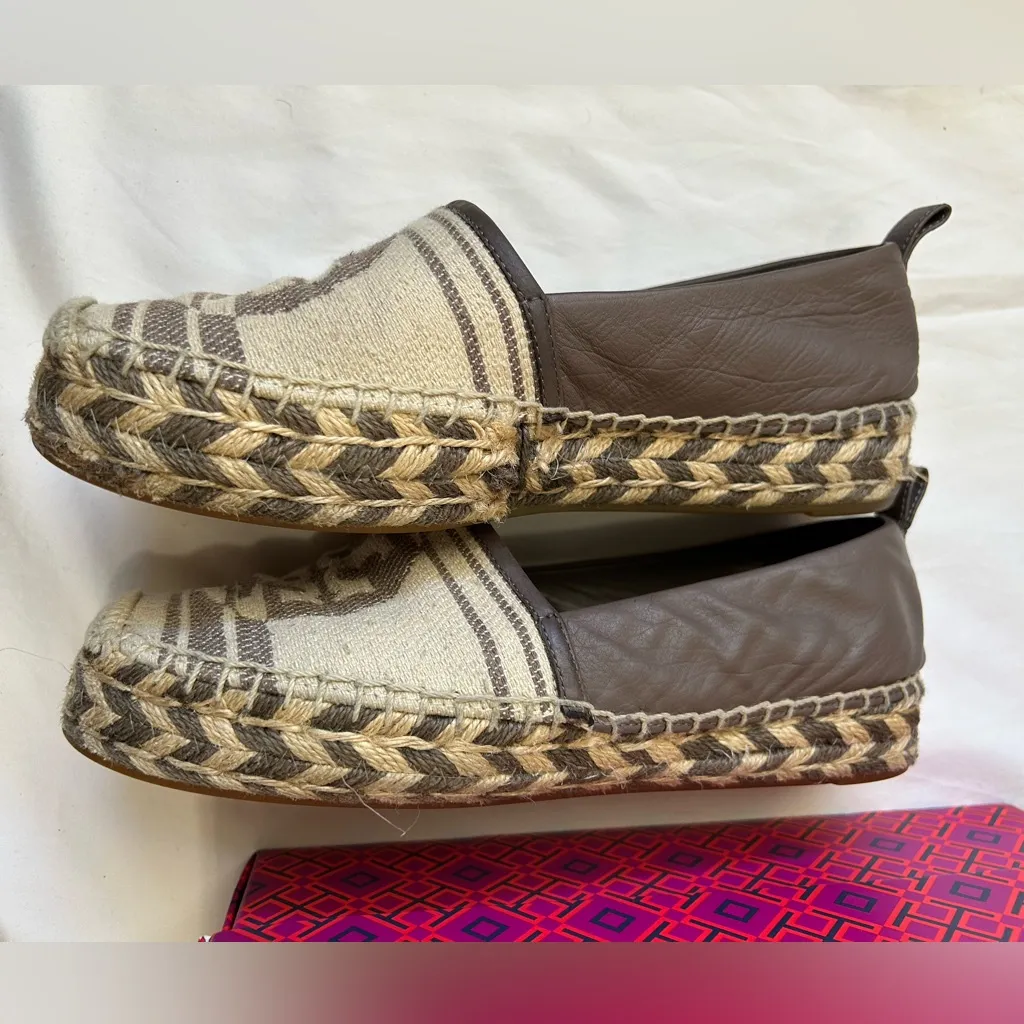 Tory Burch Tan and Brown Slip-On Espadrilles - Image 5