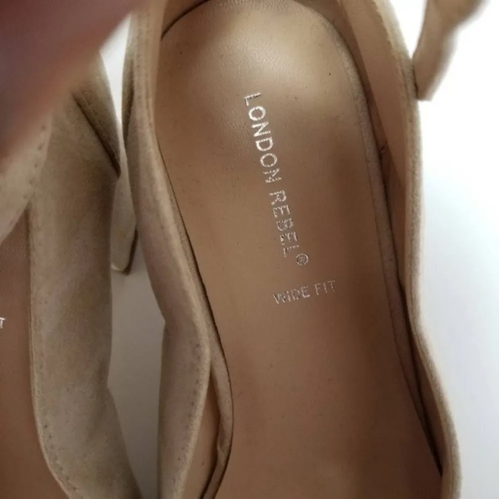 London Rebel Ankle Strap Womens Block Heels Shoes Beige Size EUR 39 - Image 11
