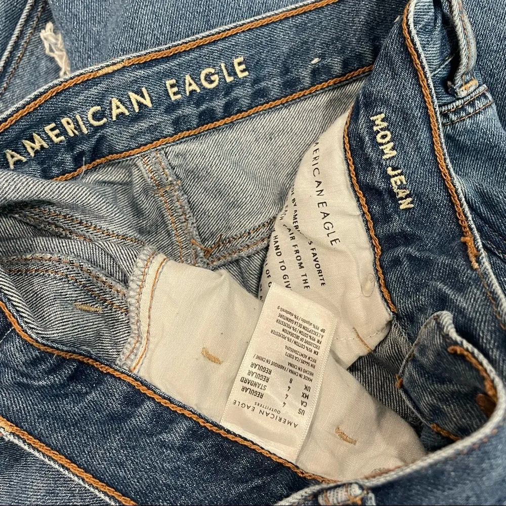 American Eagle Mom Jean Distressed Raw Chewed Hem Sz 4 Boho - Image 9