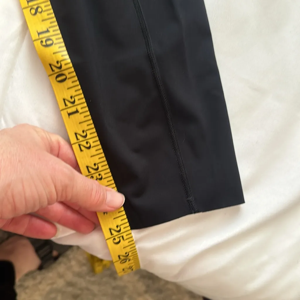 Lululemon Fast & Free 7/8 Tight II *Non-Reflective Nulux 25, Size 4 - Image 8