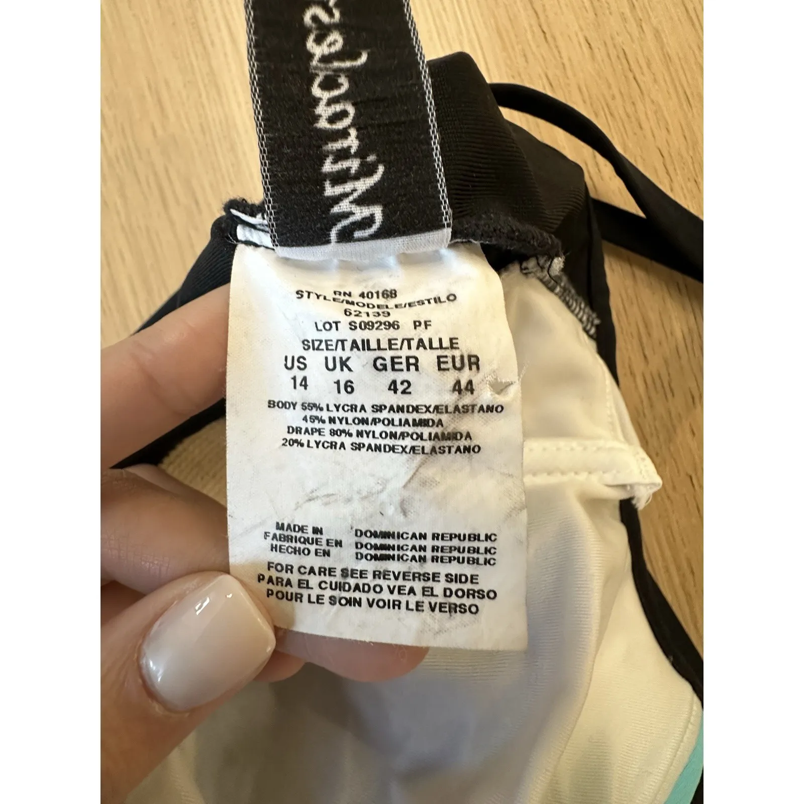 Miraclesuit Women's One Piece Slimming Built In Bra Swimsuit Size 14 2555 - Image 4