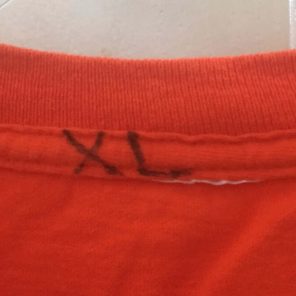 FINAL MARKDOWN Zombie hunter tee xl - Image 7