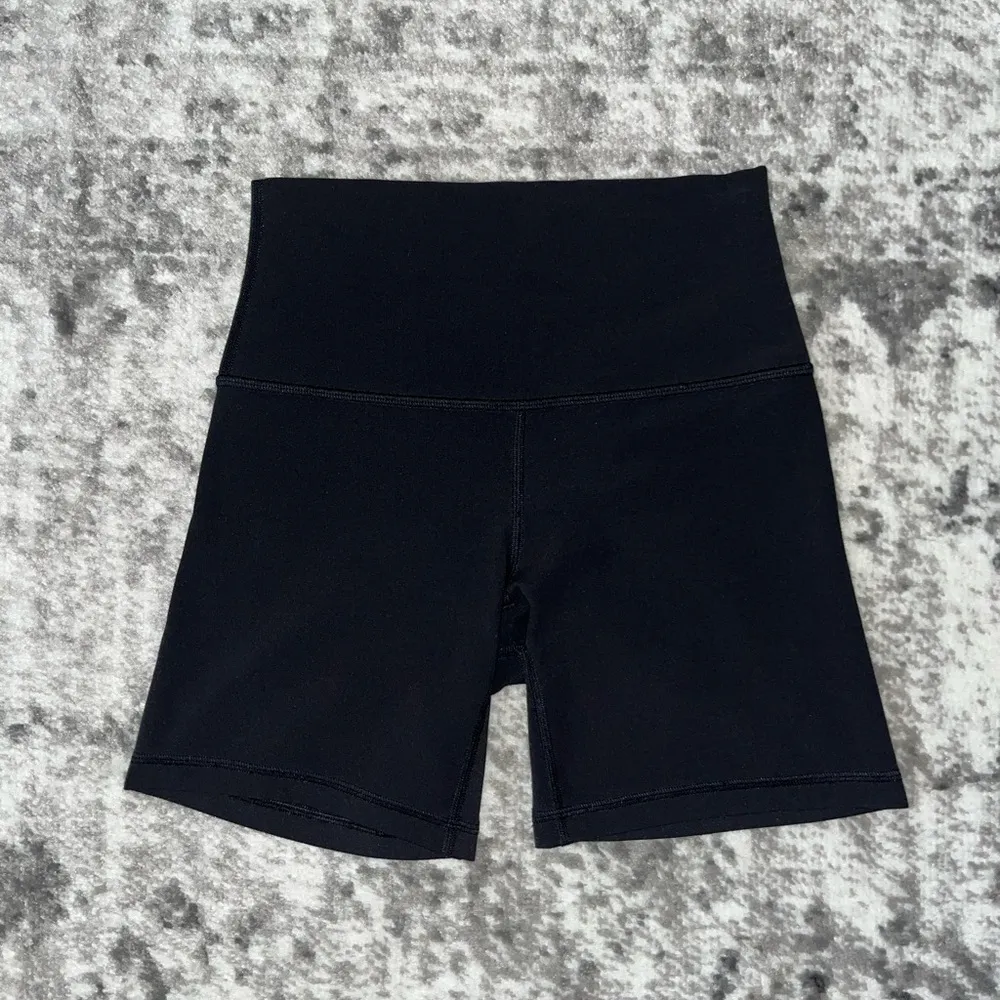 Lululemon  Align Short *6" - Image 2