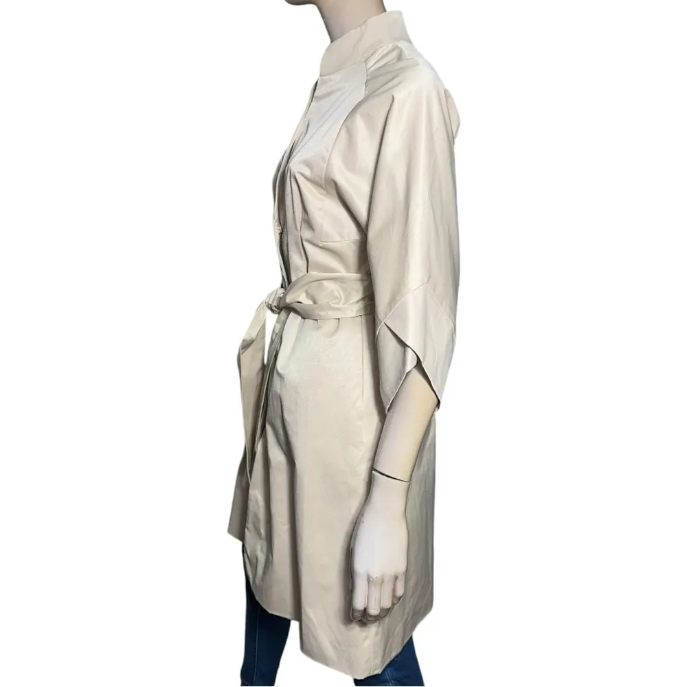 Vertigo Paris M Putty Beige 3/4 Sleeve Snap Front Belted Waist Long Trench Coat - Image 4