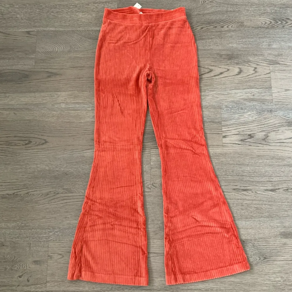 Aerie‎ Groove-On Velour High Waisted Flare Pant - Size S - Cinnabar - NWT - Image 4