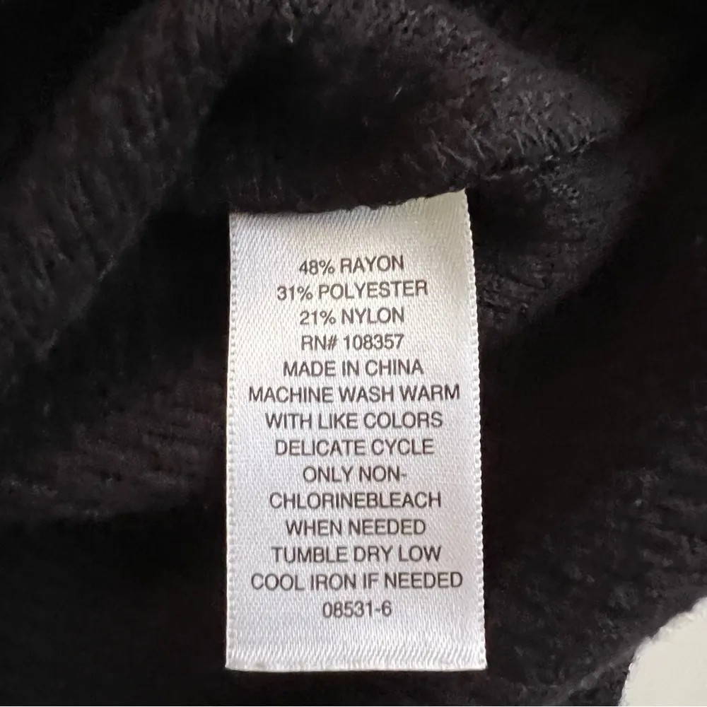 A.n.a Black long puff sleeve top Size Large - Image 7