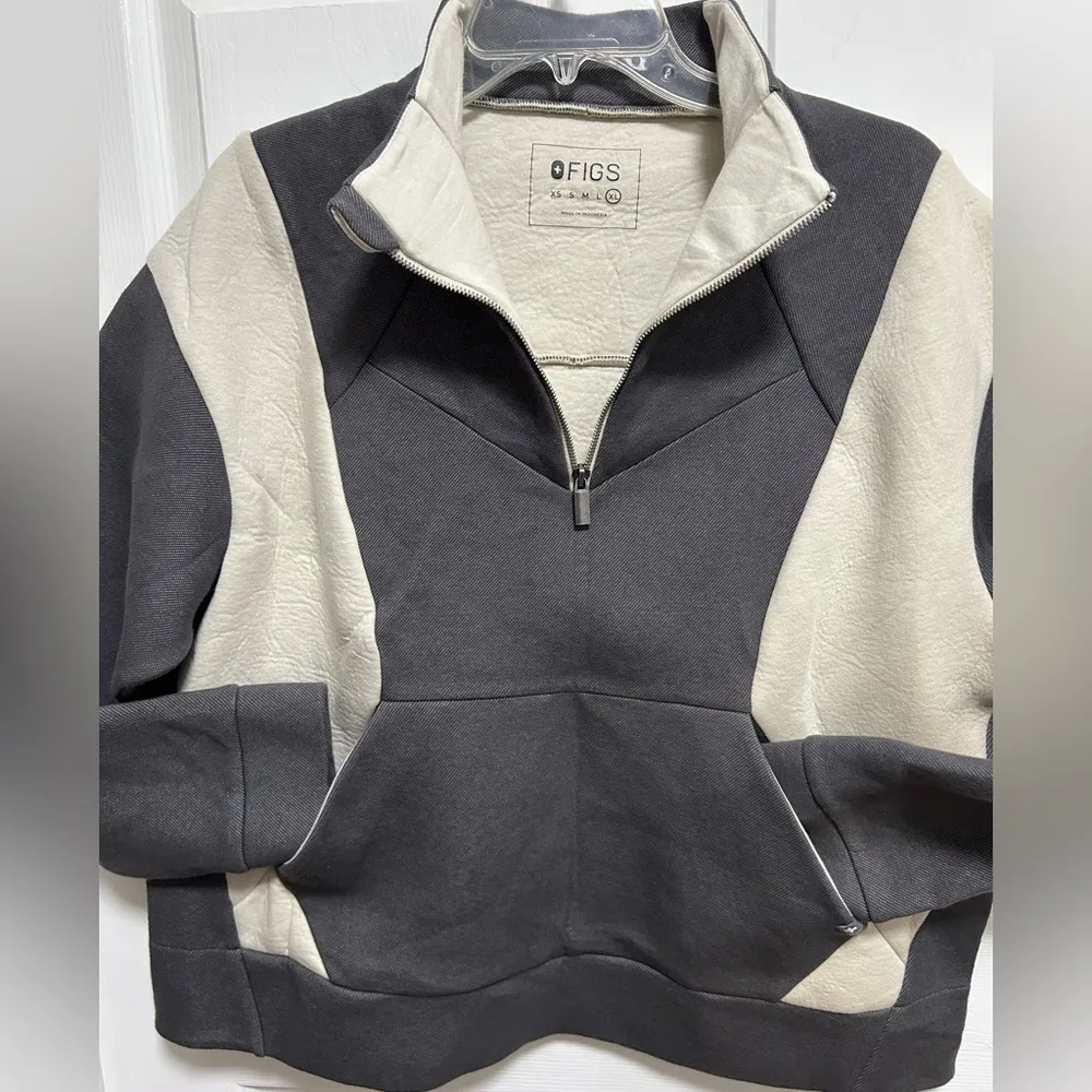 FIGS límited Edition Neoprene Pullover in Gray and White - Image 2