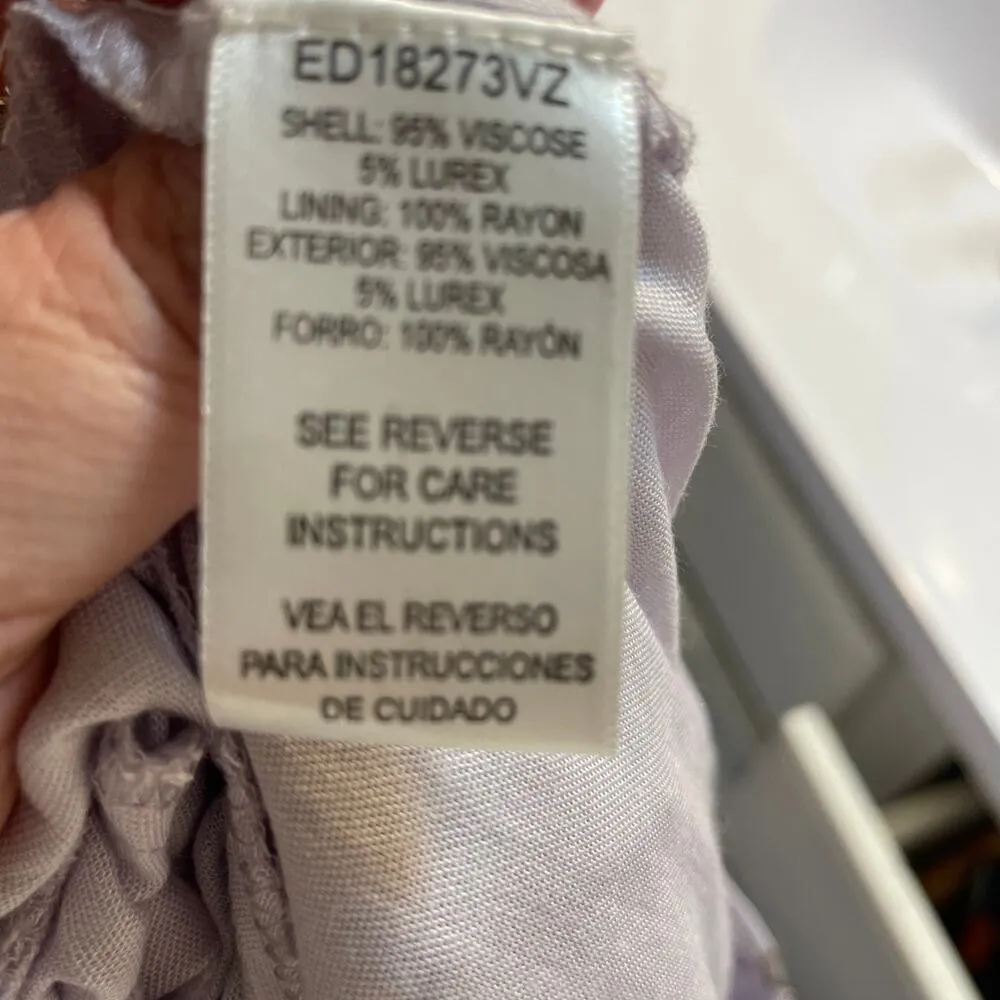 NWT Vici en creme donna metallic detailed tiered sleeveless maxi gown. size Lg - Image 11